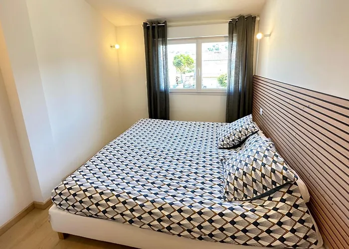 Maison de Ville de 6 Chambres tout confort Inclus à Cannes